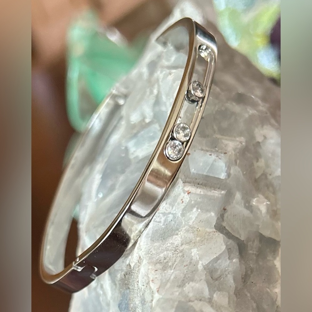 Silver Bracelet New with 3 stones size small-medium - Picture 1 of 9